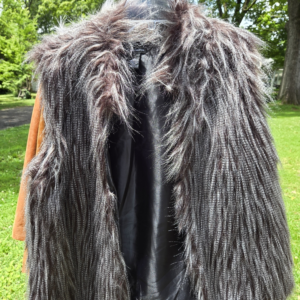New Directions Faux Fur Vest in Black and Brown